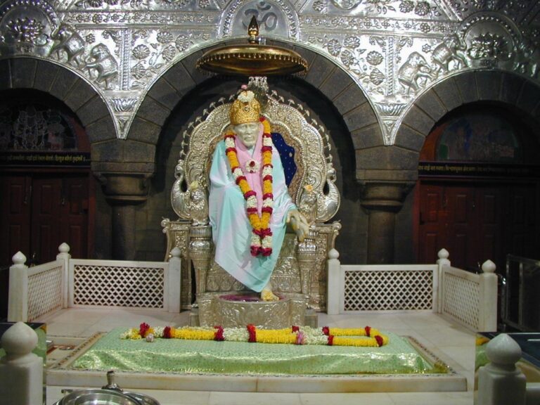 Shirdi tour package from bangalore